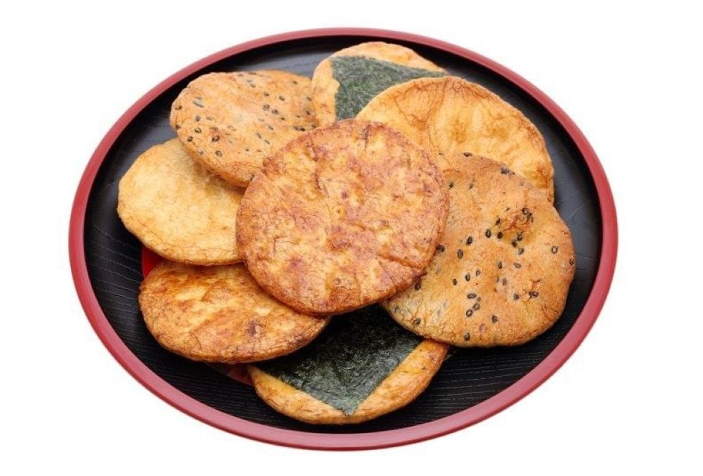 TOP 10+ đặc sản Nhật Bản mua về làm quà mà du khách không nên bỏ qua 24 Bánh gạo Senbei