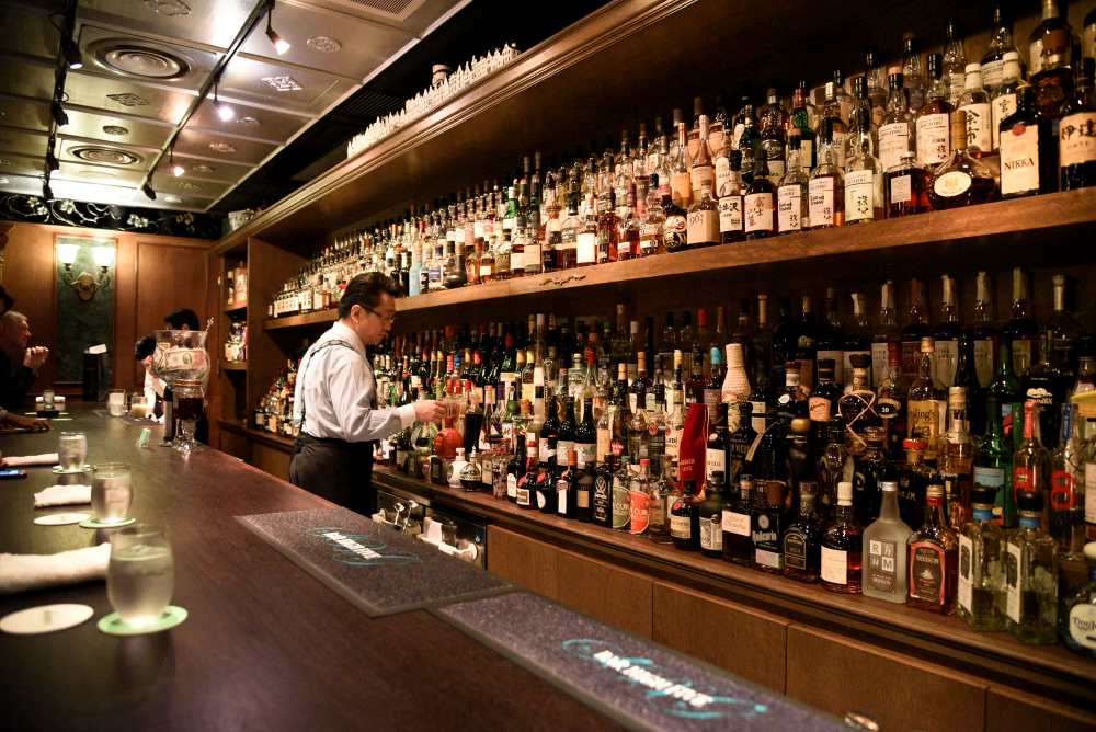 Quán bar Tokyo cho du khách: Hướng dẫn chọn quán, khu vực và lưu ý cần biết 23 Bar High Five