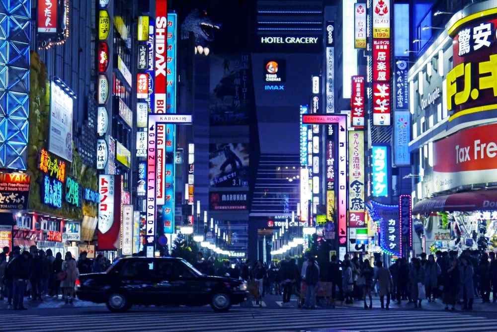 Chuẩn bị kết nối internet cho buổi tối ở Tokyo