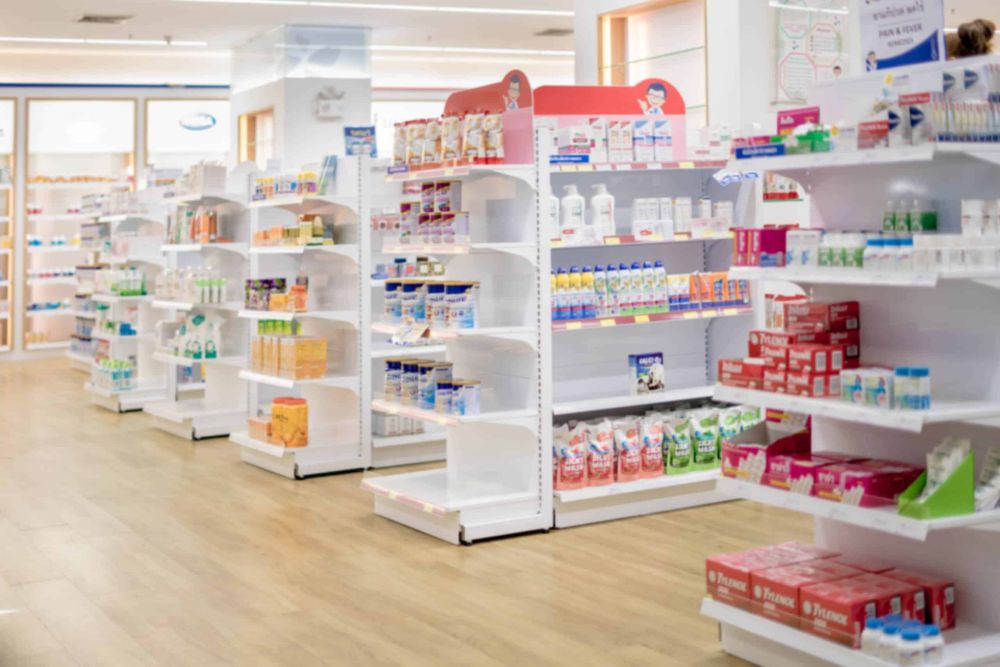 Mua mỹ phẩm Nhật Bản ở đâu? 10 địa điểm uy tín và đáng tin cậy nhất 2026 16 Drugstore – Thiên đường mỹ phẩm bình dân dễ tìm nhất Nhật Bản