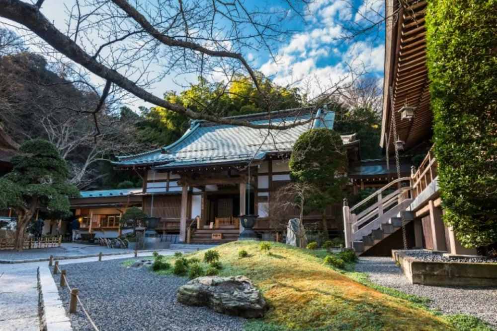 Nên tham quan gì ở cung điện Hoàng gia Kyoto?