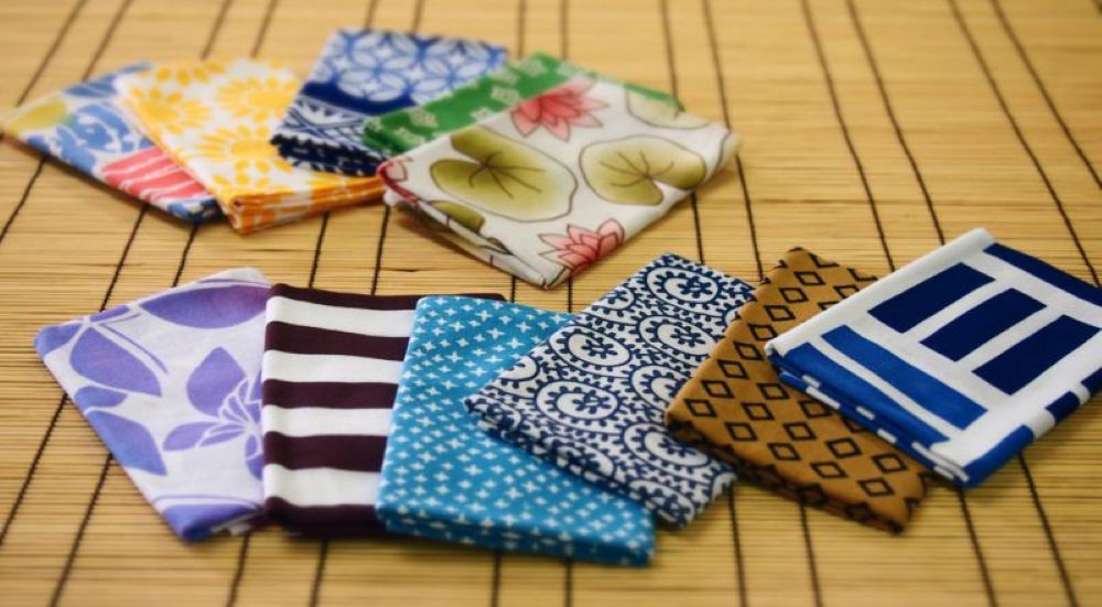 TOP 10+ đặc sản Nhật Bản mua về làm quà mà du khách không nên bỏ qua 20 Khăn Tenugui