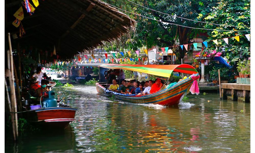 Khlong Boat