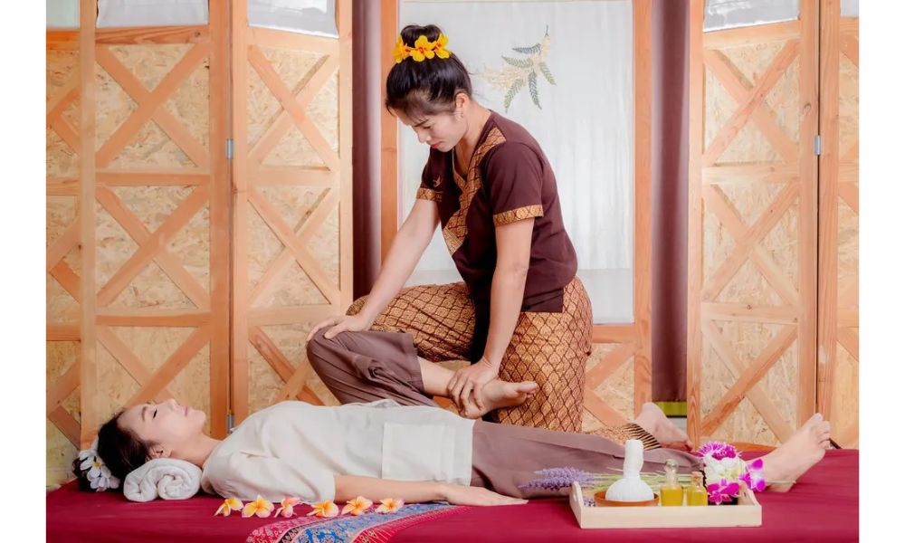 Massage Thái truyền thống