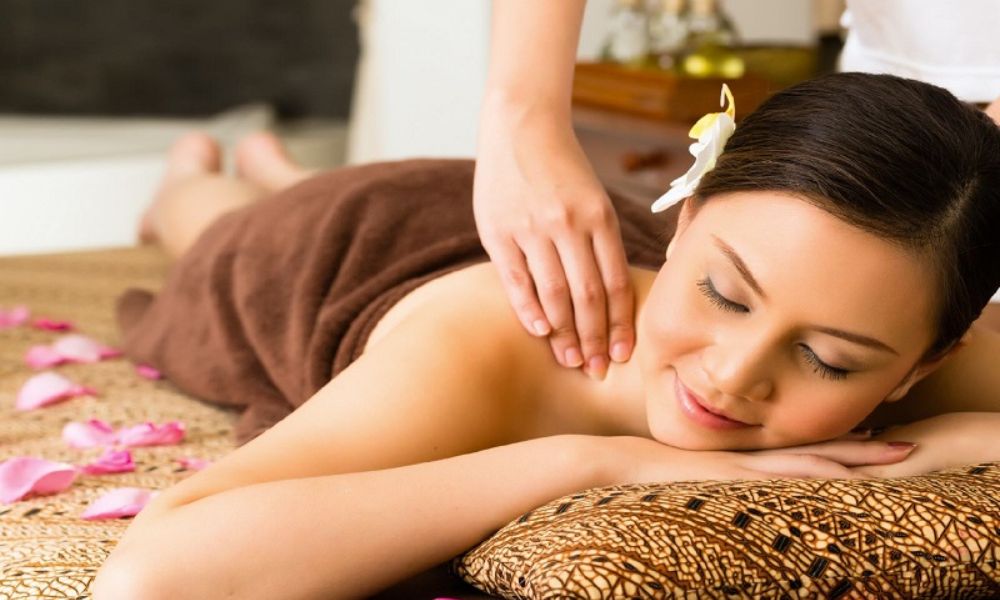 Massage Thái