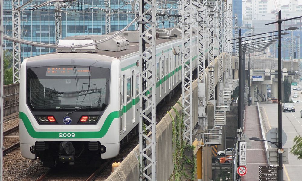 tàu điện tại hàn quốc