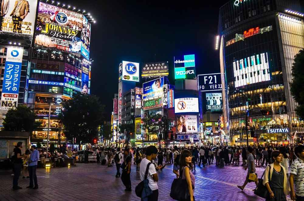 Ăn uống và vui chơi ban đêm ở Tokyo