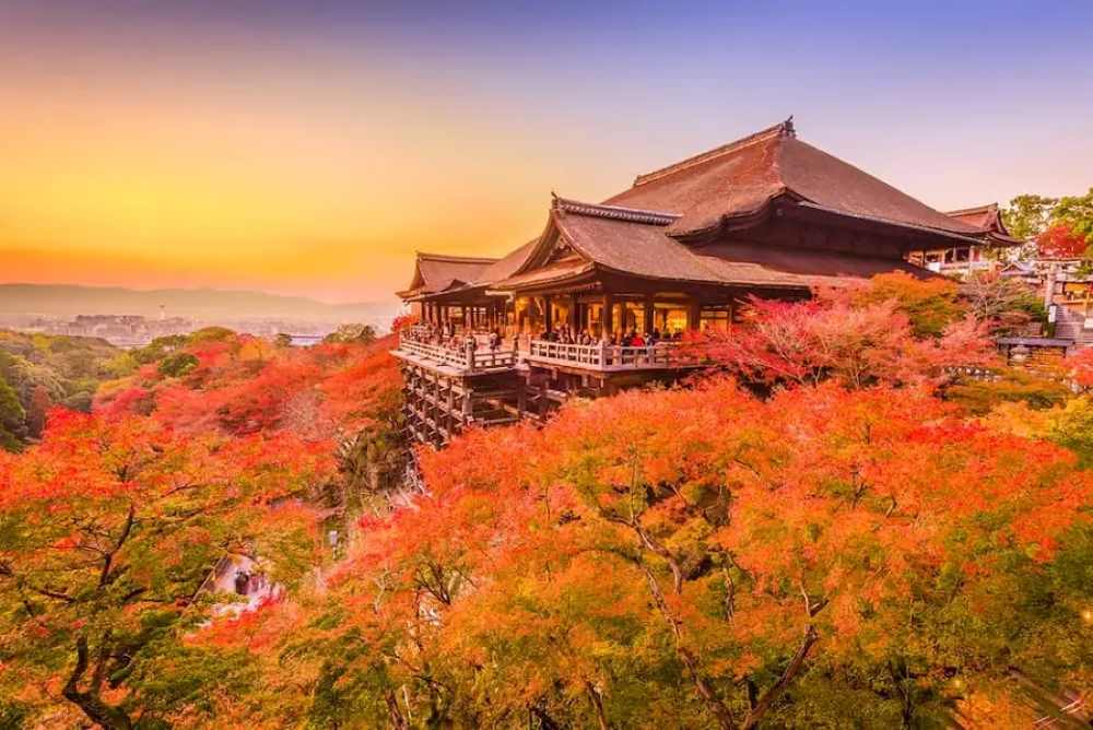 Kiyomizu-dera - Chùa Thanh Thủy trên sườn núi